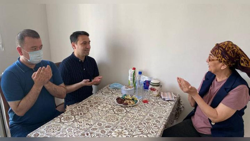 '9 may —“Xotira va qadrlash kuni” munosabati bilan faxriy sudyalar xolidan habar olindi'ning rasmi