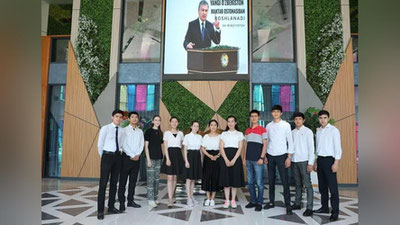 'Toshkentdagi bir maktabning 21 nafar o`quvchisi xorijiy OTMga o`qishga qabul qilindi'ning rasmi