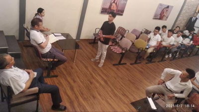 'O`qishdan bo`sh paytlarida daromad topishlari uchun yosh ijodkorlarga imkon berildi'ning rasmi