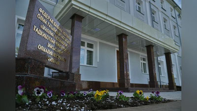 Изрображение 'Начинает работу приемная комиссия Алмалыкского филиала «МИСиС»'