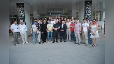 'Taniqli rejissyor Timur Bekmambetov bilan uchrashuv bo`lib o`tdi'ning rasmi