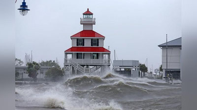 Изрображение 'Ураган "Ида" оставил без электричества Новый Орлеан в США (видео)'