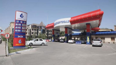 'Yil oxiriga qadar "O`zbekneftgaz"ning hamma shoxobchalariga tezkor zaryadlash qurilmasi o`rnatiladi'ning rasmi