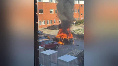 Изрображение 'Британский таксист запер террориста-смертника в машине перед взрывом'