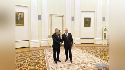 Изрображение 'В Кремле начались переговоры глав Узбекистана и России'
