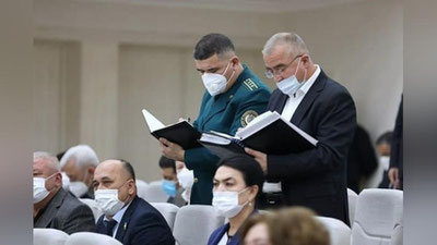 'Тошкент вилояти  Прокурори ва Ички ишлар бош бошқармаси бошлиғига олий даражали унвонлар  берилди'ning rasmi