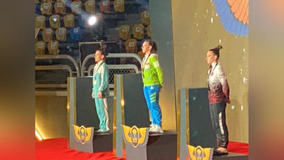 Изрображение 'Оксана Чусовитина завоевала серебро в опорном прыжке этапа Кубка мира в Каире'