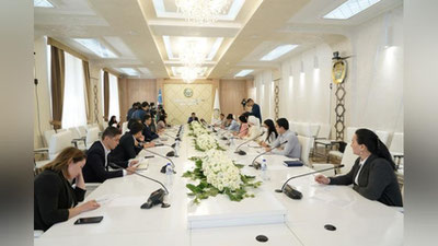 'Бюрократияни олдини олиш ва давлат хизматлари кўрсатиш миллий тизимини ислоҳ қилиш бўйича яна бир муҳим ҳужжат қабул қилинди'ning rasmi