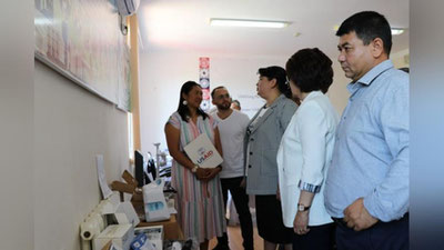 Изрображение 'USAID передало медоборудование Джизакской области в целях борьбы с туберкулезом'