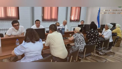 Изрображение 'В Ташкенте судьи провели встречи с женщинами, включенными в "женскую тетрадь"'