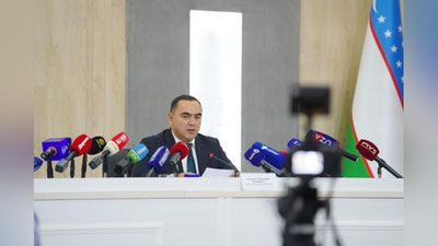 '"Yaqinda sinfdoshimni ko`rib, ko`zimga yosh keldi". Abduqodir Toshqulov talabalarga motivasiya berish  uchun yoshligidagi holatni gapirib berdi (video)'ning rasmi