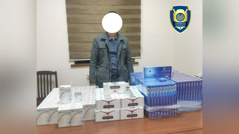 'Yana sigareta: Zangiotada jami 35 million 696 ming so`mlik noqonuniy sigaretalarning partiyasi qo`lga tushdi'ning rasmi
