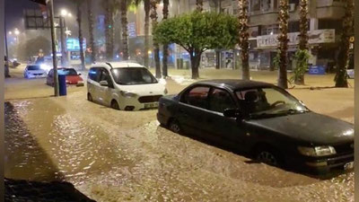 Изрображение 'Сильнейшие ливни затопили Анталью в Турции (видео)'