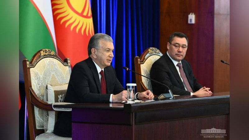 Изрображение 'Главы Узбекистана и Кыргызстана подвели итоги переговоров'