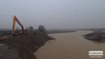 'Qoradaryoning Baliqchi tumanidan oqib o`tuvchi qismida damba emirildi (video)'ning rasmi