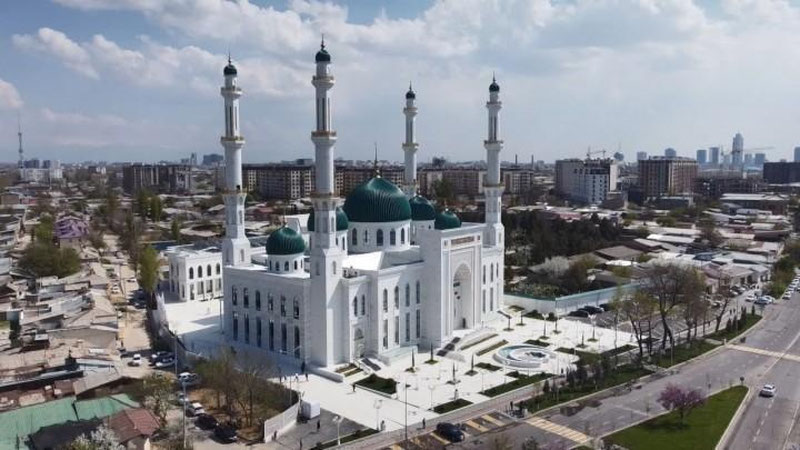 Изрображение 'В Алмазарском районе открылось новое здание мечети «Исламабад» (фото)'