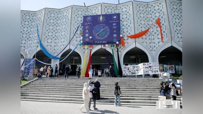 Изрображение 'Ташкент принимает Международный фестиваль изобразительного и прикладного искусства'