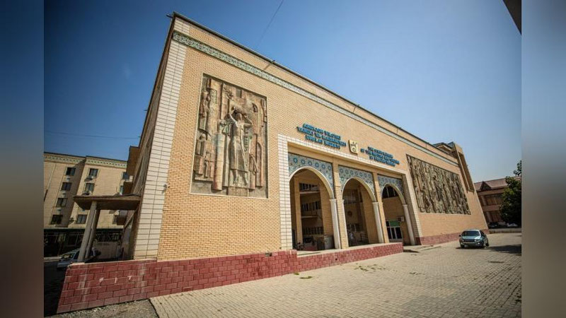 Изрображение 'Редчайшие экспонаты музея Андижана войдут в новую книгу серии «Культурное наследие Узбекистана»'