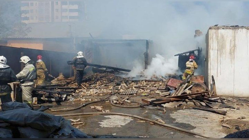 'Qozog`istondagi uylardan birida portlash yuz berdi. Jarohatlanganlar orasida O`zbekiston fuqarosi ham borligi aytildi (video)'ning rasmi