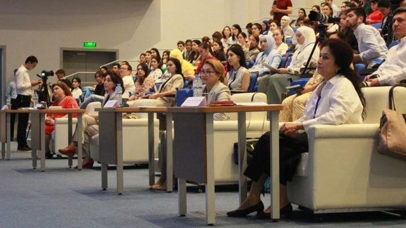 'Toshkentda "Akusherlik va ginekologiyaning dolzarb masalalari" nomli yoshlar ilmiy-amaliy konferensiyasi bo`lib o`tdi'ning rasmi