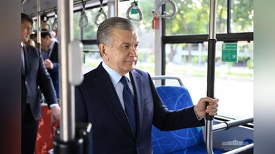 Изрображение 'Президент проехался в ташкентском автобусе (видео)'