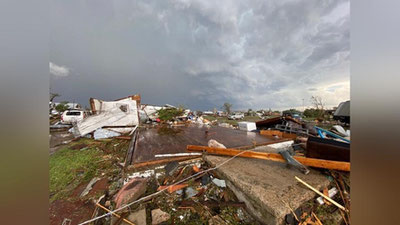 Изрображение 'Торнадо разрушил небольшой техасский городок: три человека погибли, десятки пострадали'