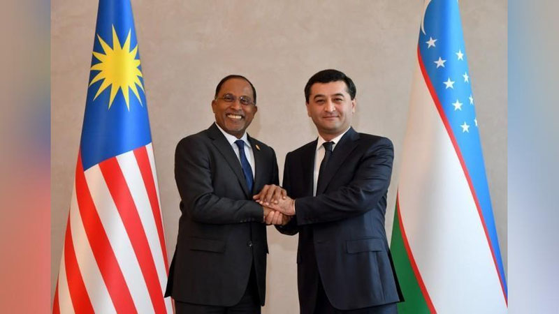 Изрображение 'Министр иностранных дел Малайзии прибыл в Ташкент'
