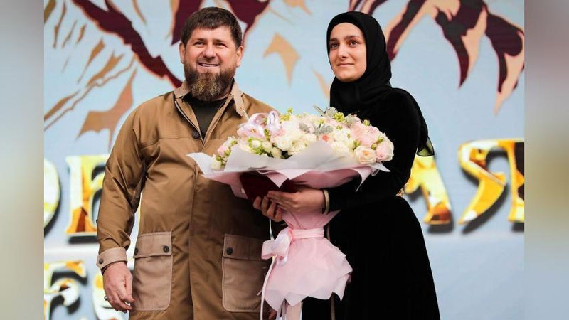 Изрображение 'Рамзан Кадыров назначил свою 24-летнюю дочь вице-премьером и присвоил звание народной артистки'