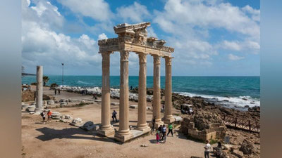 'Dunyoning eng romantik manzillaridan bo`lgan uch shahar'ning rasmi