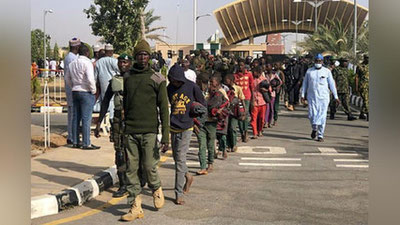 'Bu Nigeriyada so`nggi yillarda sodir bo`lgan eng yirik odam o`g`irlashlardan biri edi'ning rasmi