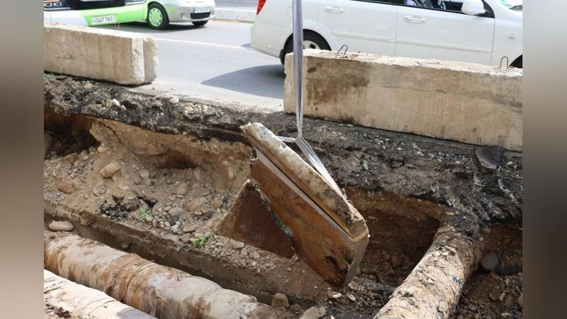 Изрображение 'В Veolia Energy Tashkent объяснили, почему раскопали трубопровод на улице на Чиланзаре'
