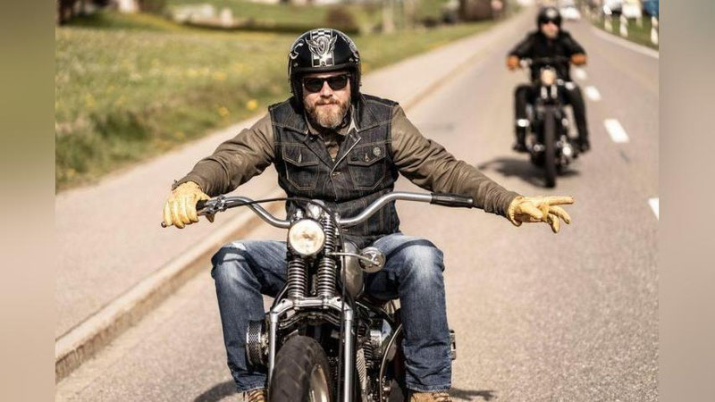 'Чехия президенти мотоциклда аварияга учради'ning rasmi
