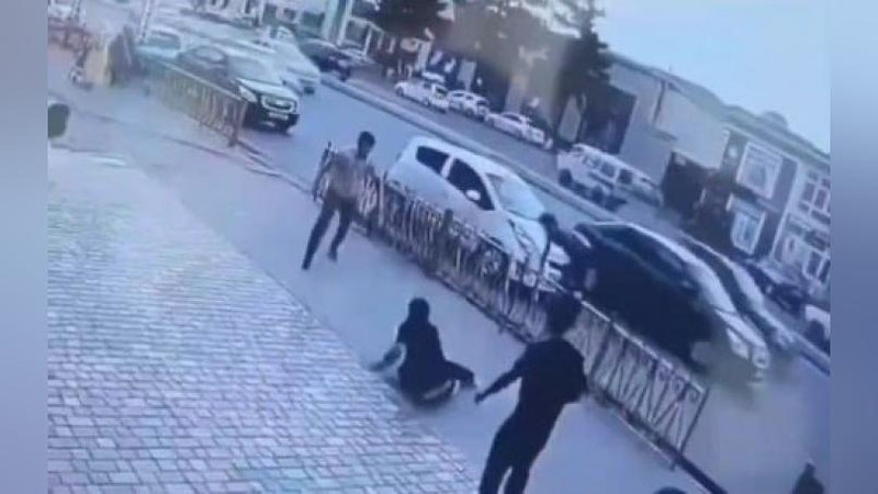 Изрображение 'Покушение на убийство в Маргилане попало на видео'