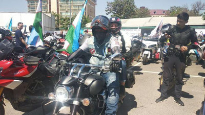 Изрображение 'МОТОШОУ НА АВТОСТОЯНКЕ ТРЦ NEXT (ФОТО, ВИДЕО)'