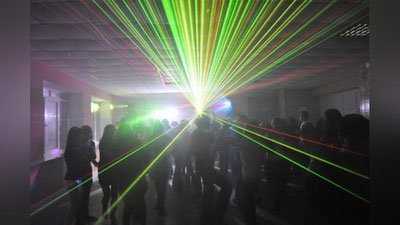 Изрображение 'В КЫРГЫЗСТАНЕ 100 ПОДРОСТКОВ ОТРАВИЛИСЬ ГАЗОМ НА ШКОЛЬНОЙ ДИСКОТЕКЕ'