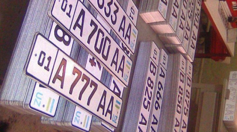 '2017 йилда автомобиллар учун сотилган чиройли давлат рақамларидан давлат бюджетига қанча маблағ тушди?'ning rasmi