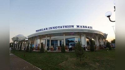 'Jizzaxdagi «Yoshlar innovasion markazi»ni kapital ta`mirlab, bir yarim yildan beri haqini olomayotgan tadbirkorga  pullari to`lab berildi'ning rasmi