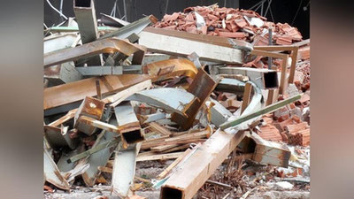 Изрображение '8-ЭТАЖНОЕ ЗДАНИЕ В СТАМБУЛЕ СЛОЖИЛОСЬ КАК КАРТОЧНЫЙ ДОМИК (ВИДЕО)'