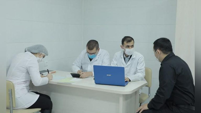 'Toshkentda vaksina olmagan yana 219 nafar xodim vaqtinchalik ishdan chetlatildi'ning rasmi