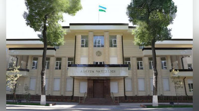 'Adliya vazirligi 20 nafar baholovchiga sertifikat berilishini ta`minladi'ning rasmi