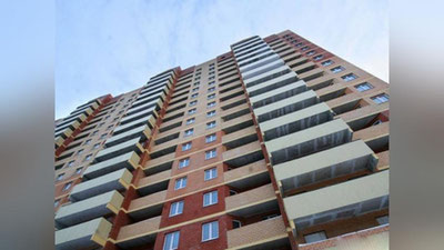 'Урганчда аёл уйнинг 5-қаватидан пастга тушиб кетди 'ning rasmi