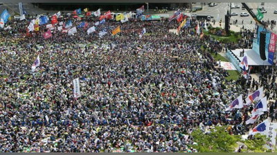 'Дунёнинг кўплаб мамлакатларида May Day куни нишонланди'ning rasmi