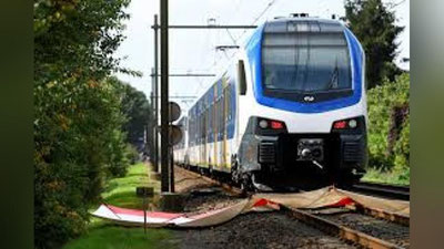 'Niderlandiyada bolalarni maktabga olib ketayotgan velosiped YTHga uchradi'ning rasmi