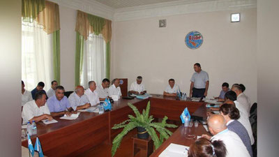 'O‘zLiDeP rahbari Aktam Xaitov Samarqand viloyat Kengashi faollari bilan uchrashdi'ning rasmi