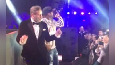 'Travolta Kannda o`zining g`aroyib raqsi bilan ishtirok etdi (Video)'ning rasmi