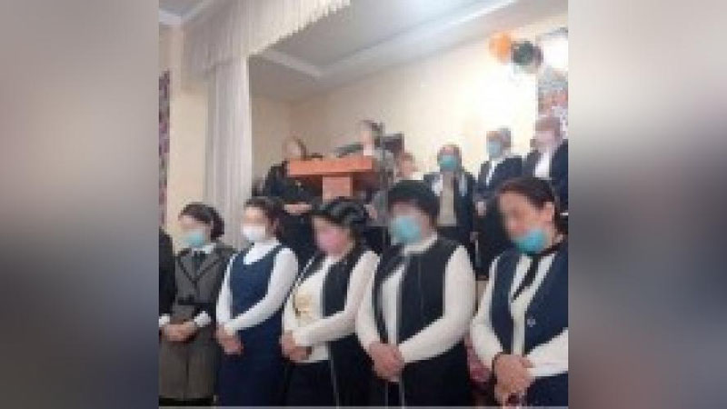 '"Бу сиёсатга қарши ҳаракат..." Андижонда ўқитувчилар бош эгиб узр сўраганига Халқ таълими вазири муносабат билдирди'ning rasmi