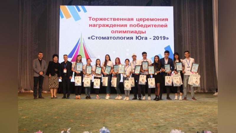 'Toshkent davlat stomatologiya instituti talabasi Diyora Isanova xalqaro olimpiada g`olibasi bo`ldi'ning rasmi