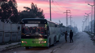 'Сурияда Гута шаҳри аҳолиси Дамашқ атрофига эвакуация қилинди'ning rasmi