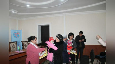 'O`zi uysiz bo`lgan sirdaryolik tadbirkor ayol O`zbekiston bo`ylab xayriya tadbirlarini boshladi'ning rasmi