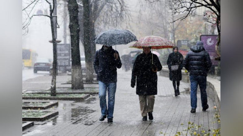 '"Ёмғир қорга айланиши кутилмоқда". Дам олиш кунлари қайси ҳудудда қандай об-ҳаво бўлиши маълум қилинди'ning rasmi